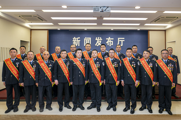 谁是你心中的十佳人民警察？