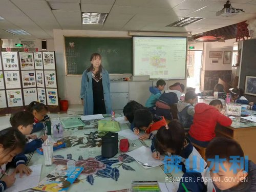 禅城区小学校举行节约用水主题班会.jpg