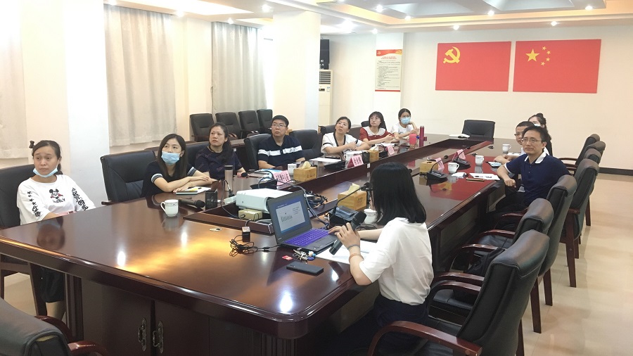 会议现场1.jpg