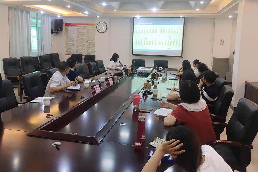 会议现场2.jpg