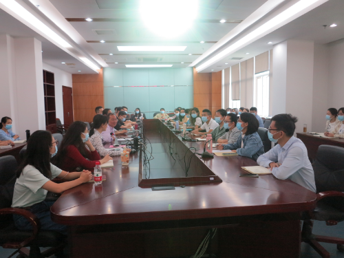 图2  培训会现场.jpg