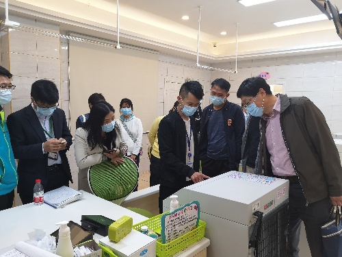 在广州市番禺区南村镇社区卫生服务中心参观学习.jpg
